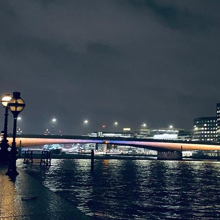 Shadwell - Walking Distance To Tower Bridge, Two Stations In Close Proximity 伦敦 外观 照片